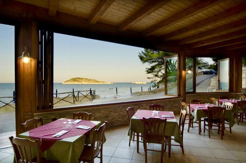 Baia Di Campi Hotel Vieste Exterior foto